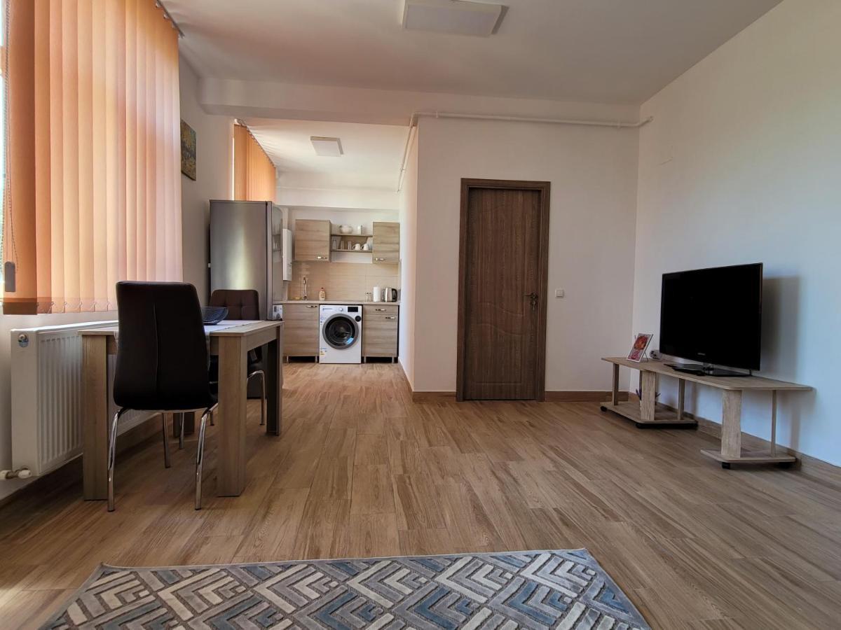 Apartamente Livada Râmnicu Vâlcea Kültér fotó
