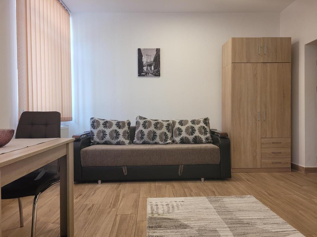 Apartamente Livada Râmnicu Vâlcea Kültér fotó