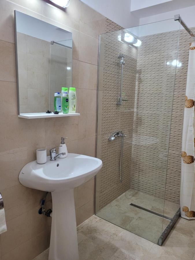 Apartamente Livada Râmnicu Vâlcea Kültér fotó