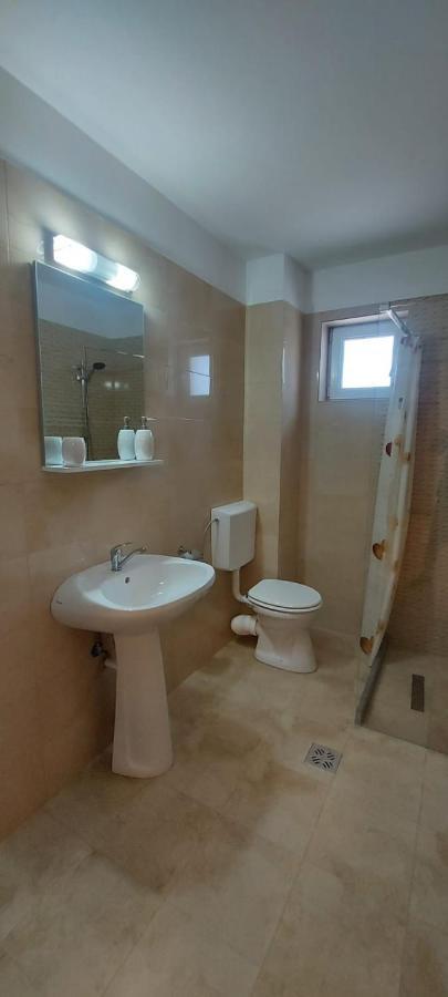 Apartamente Livada Râmnicu Vâlcea Kültér fotó